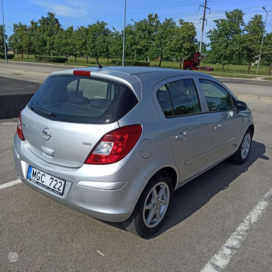 Opel Corsa, 1.3 l., hatchback