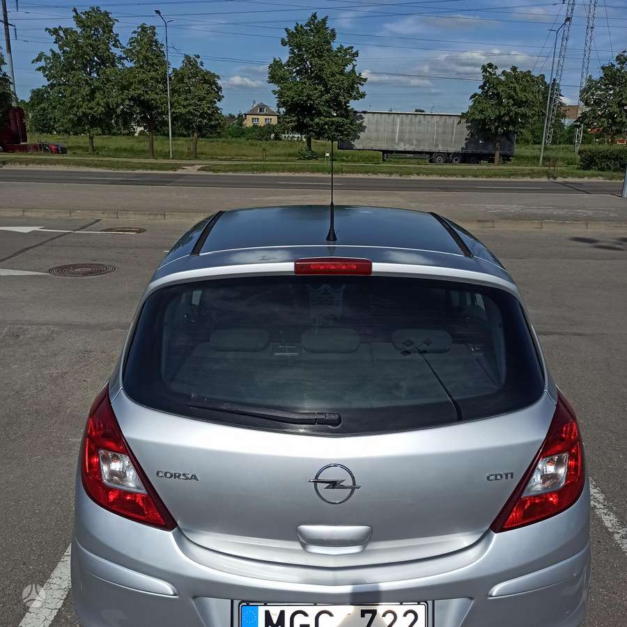 Opel Corsa, 1.3 l., Хэтчбек