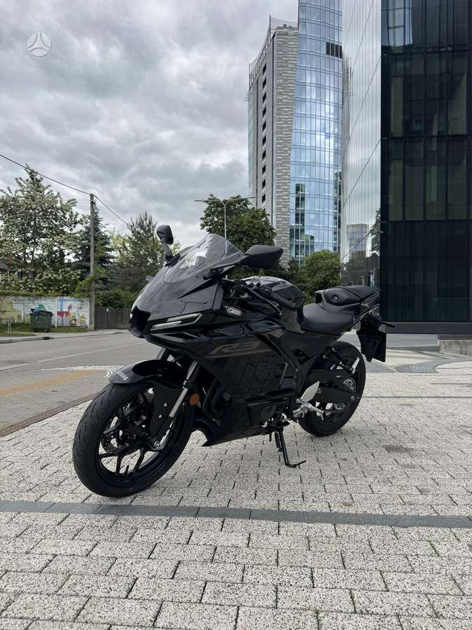 Yamaha R3 321cc, superbikes