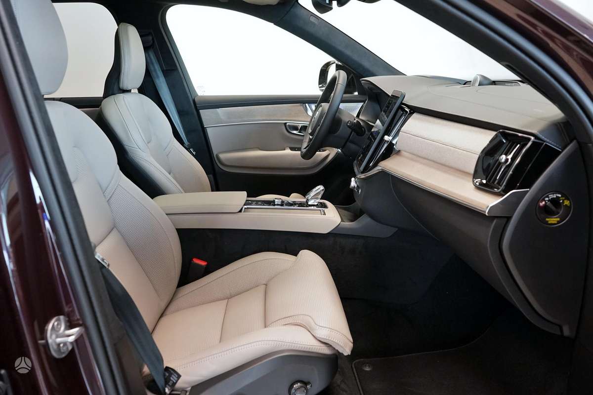 Volvo XC90 - 10