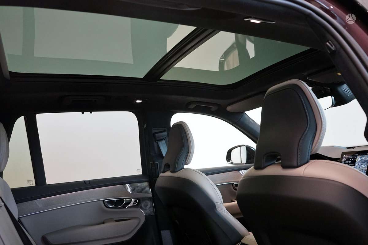 Volvo XC90 - 12