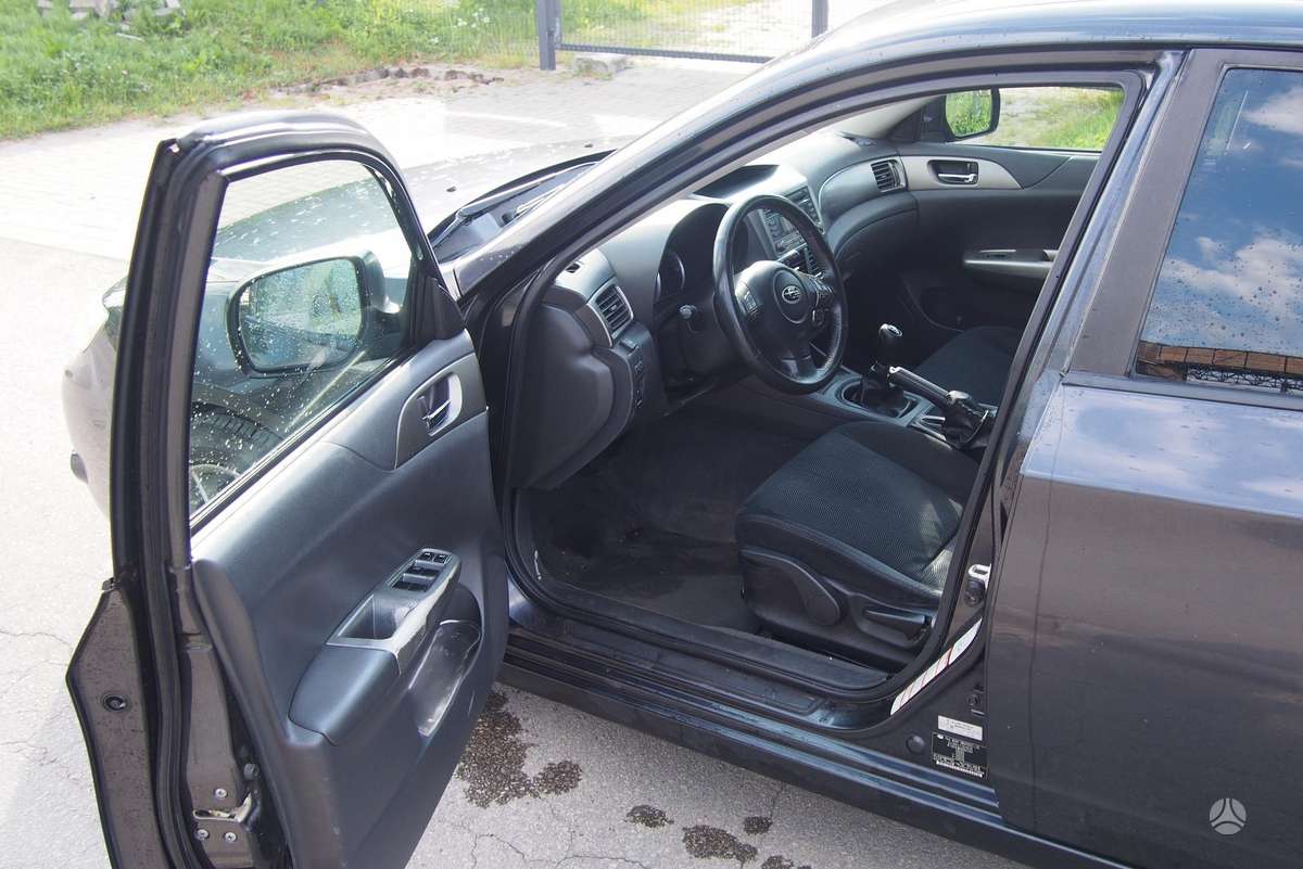 Subaru Impreza - 10