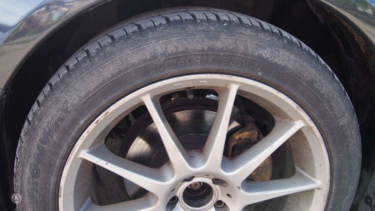 Subaru Impreza, 2.0 l., hatchback