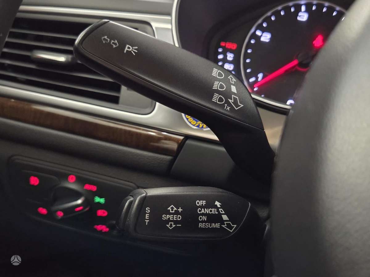 Audi A6, 3.0 l., Седан
