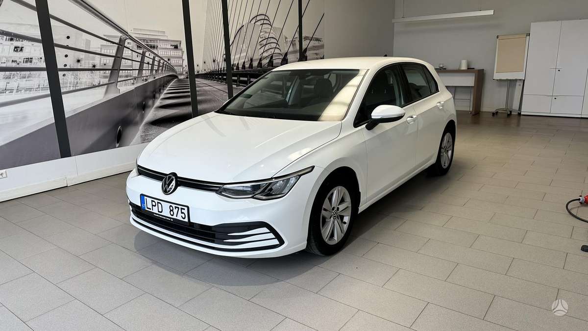 Volkswagen Golf - 1