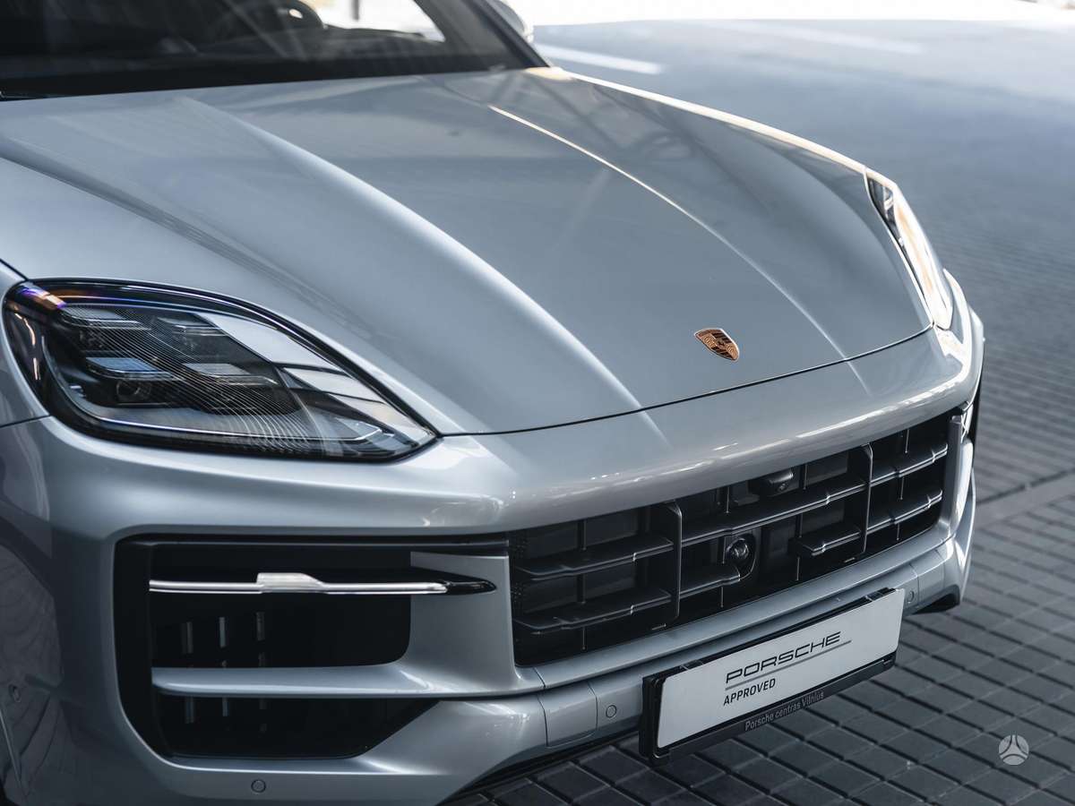 Porsche Cayenne - 9