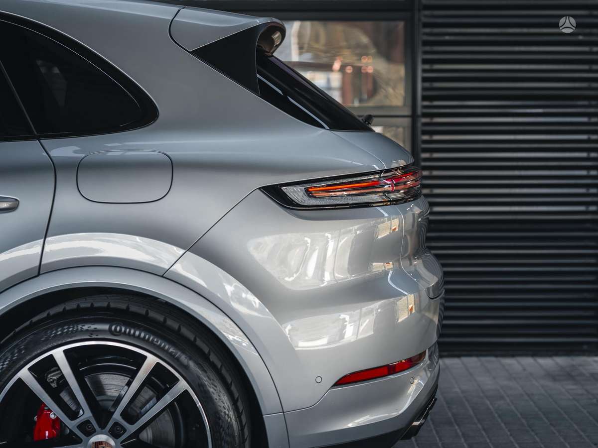 Porsche Cayenne - 12