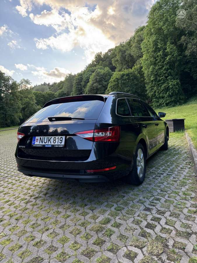 Skoda Superb, 2.0 l., Универсал