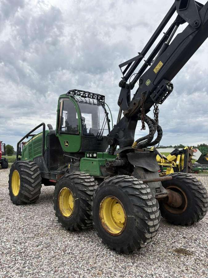 John Deere 1270G, medkirtės