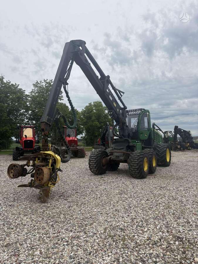 John Deere 1270G, harvesteri