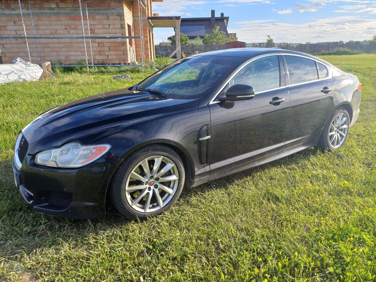 Jaguar XF, 3.0 l., Седан