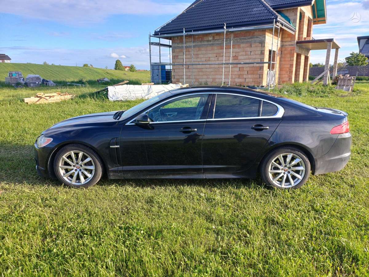 Jaguar XF, 3.0 l., Седан