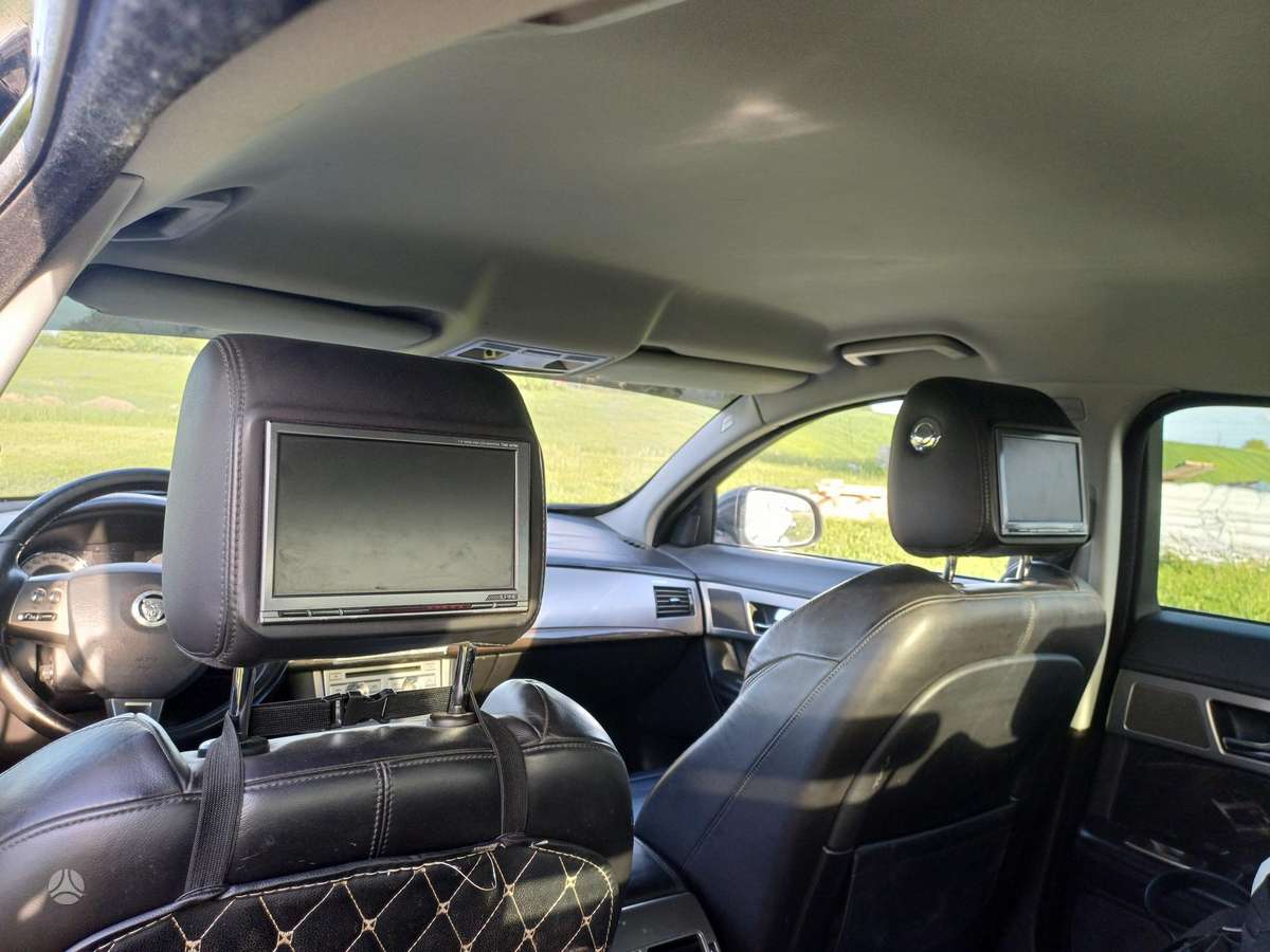 Jaguar XF, 3.0 l., Седан