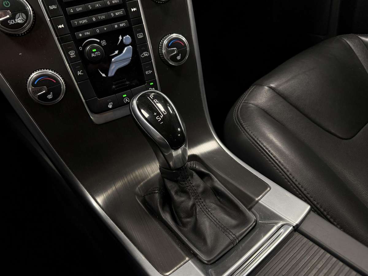 Volvo XC60 - 8