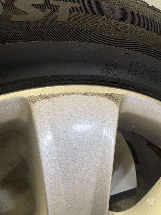 Audi, lengvojo lydinio, R18