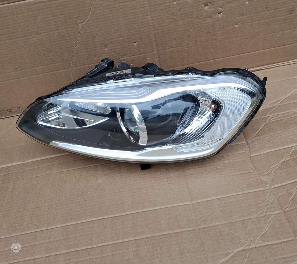 Volvo XC60 gaismas