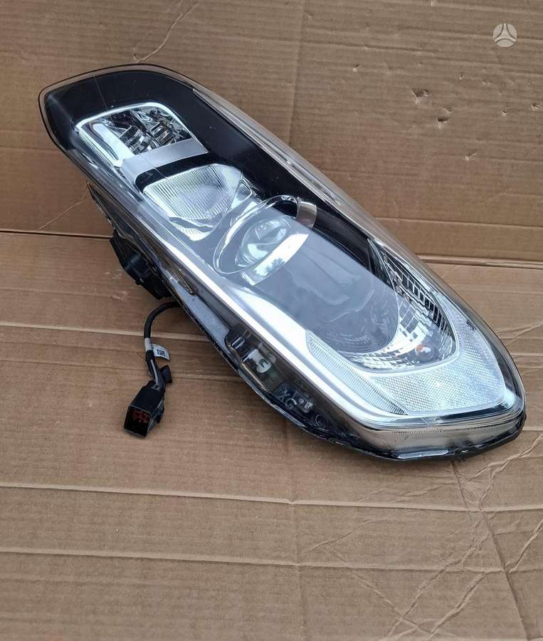 Volvo XC60 gaismas