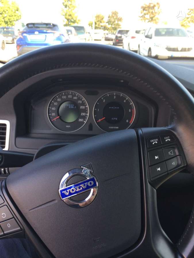 Volvo V70 - 9