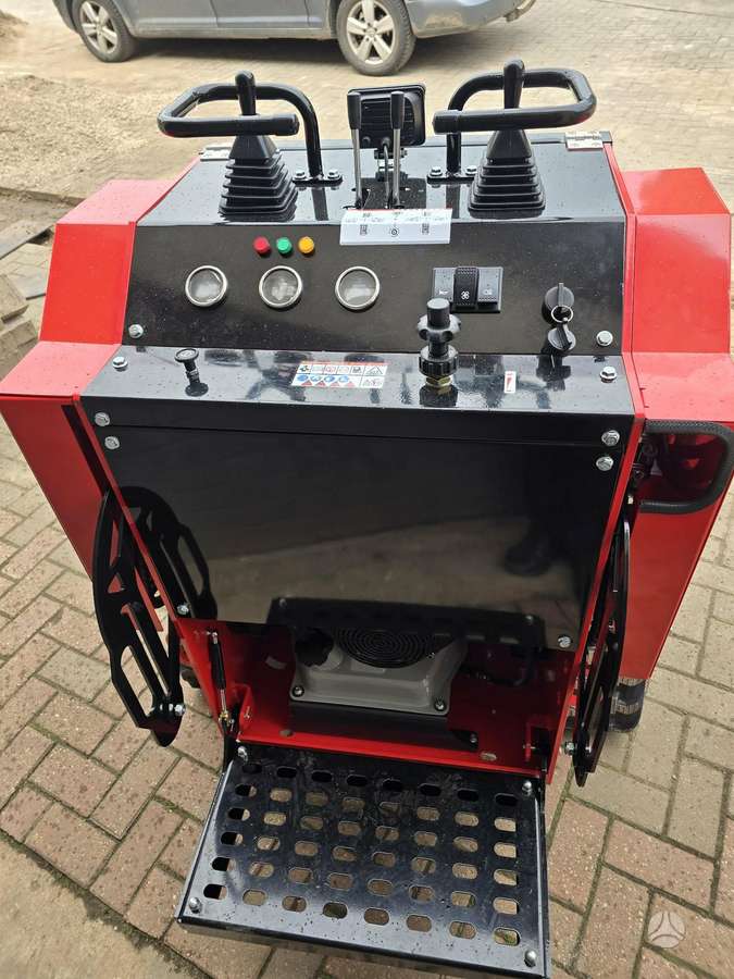 -Kita- TW480T, mini krautuvai