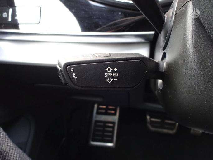 Audi SQ8, 4.0 l., Хэтчбек