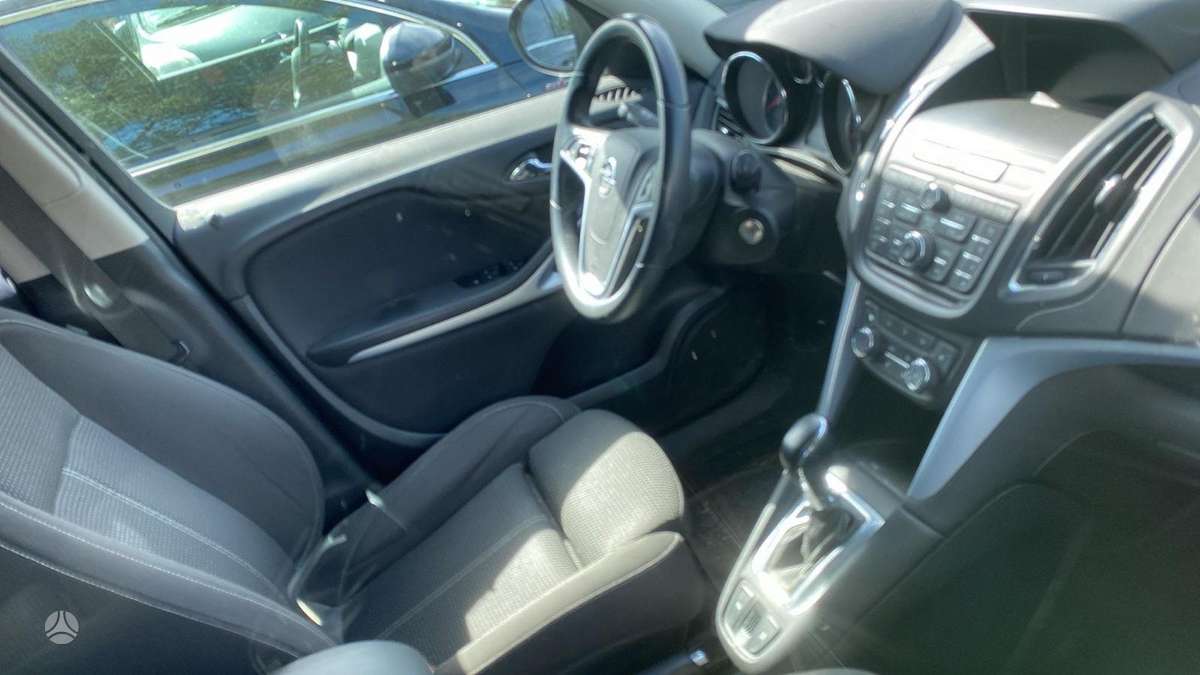 Opel Zafira, 2.0 l., Минивэн