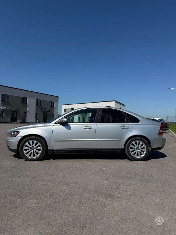 Volvo S40, 2.4 l., Седан