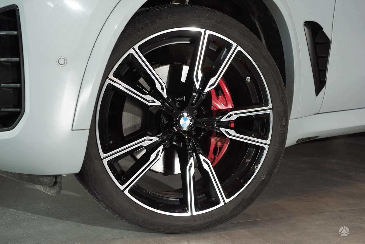 BMW X5, 3.0 l., off-road / crossover