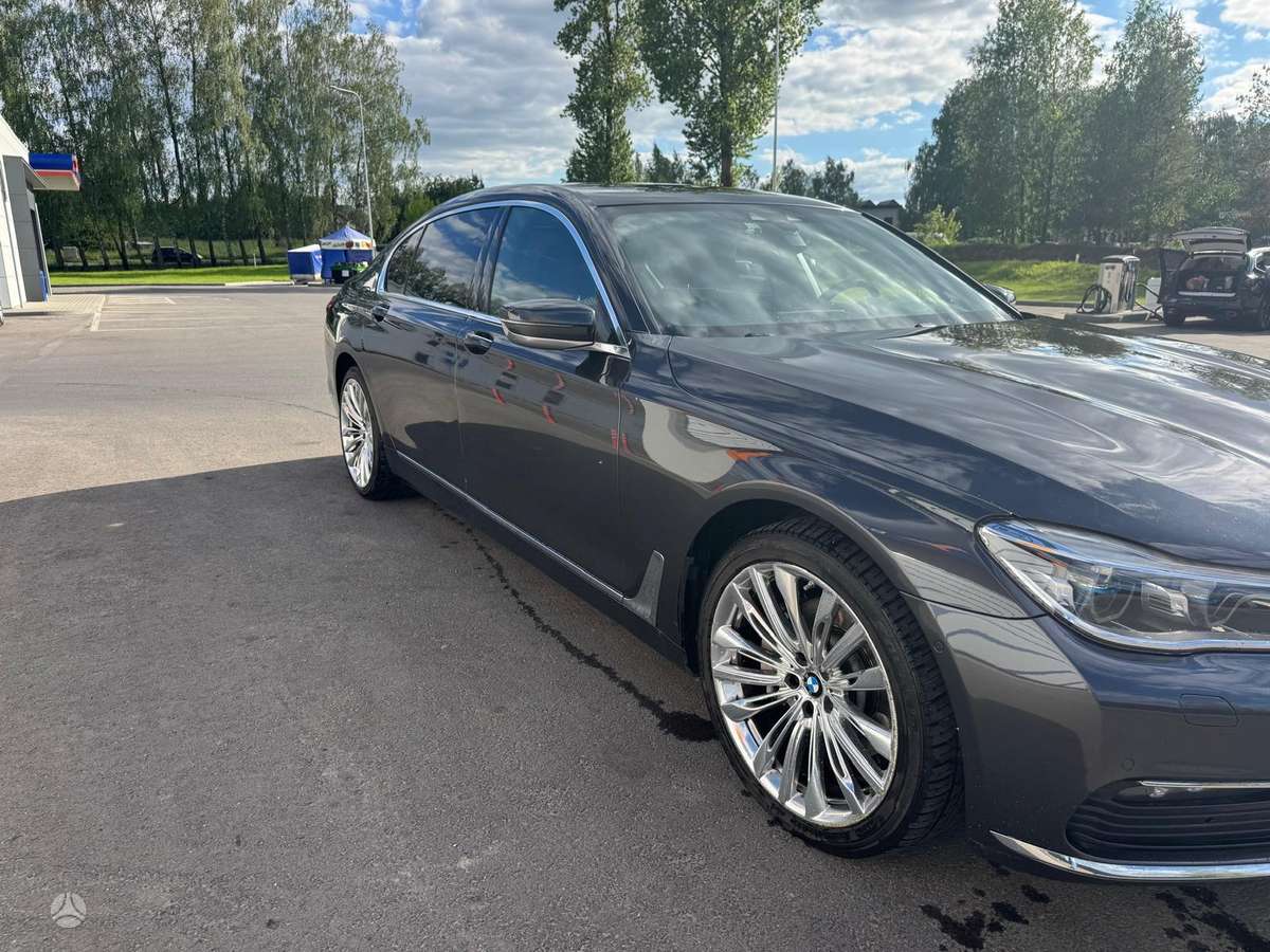 BMW 740, 3.0 l., Лимузин