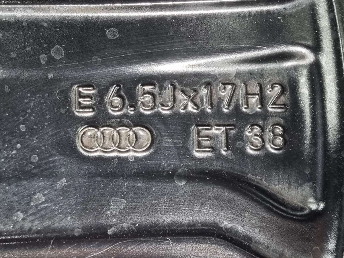 Audi Q3 originalūs, легкосплавные , R17