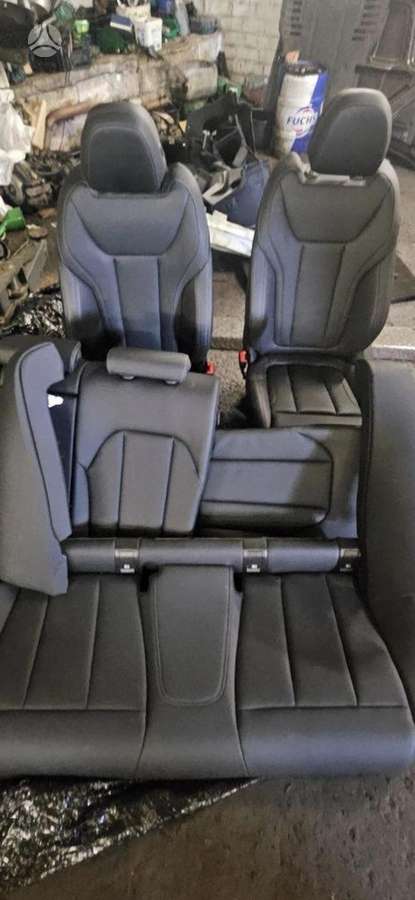 BMW 330 детали салона