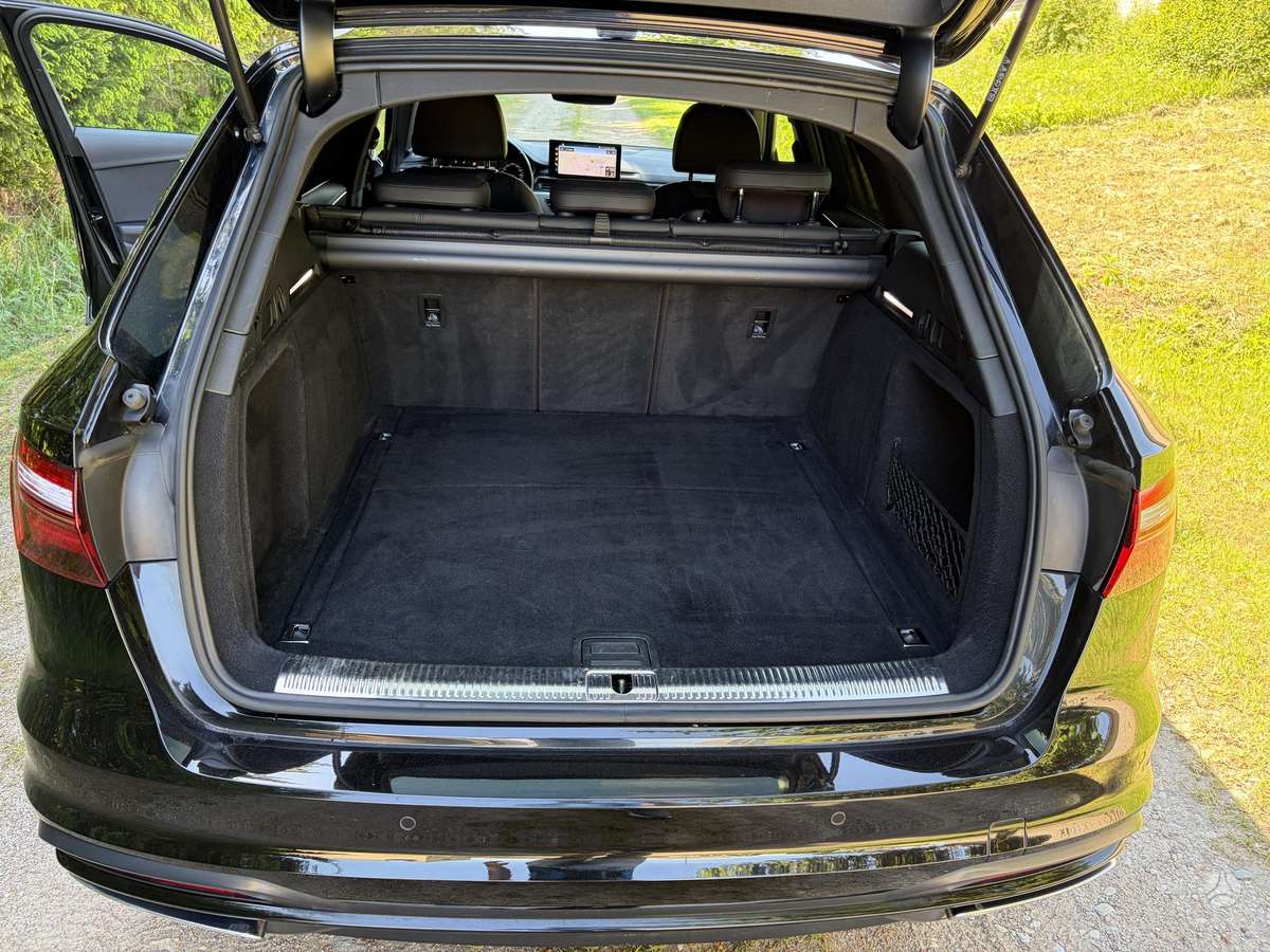 Audi A4, 2.0 l., Универсал