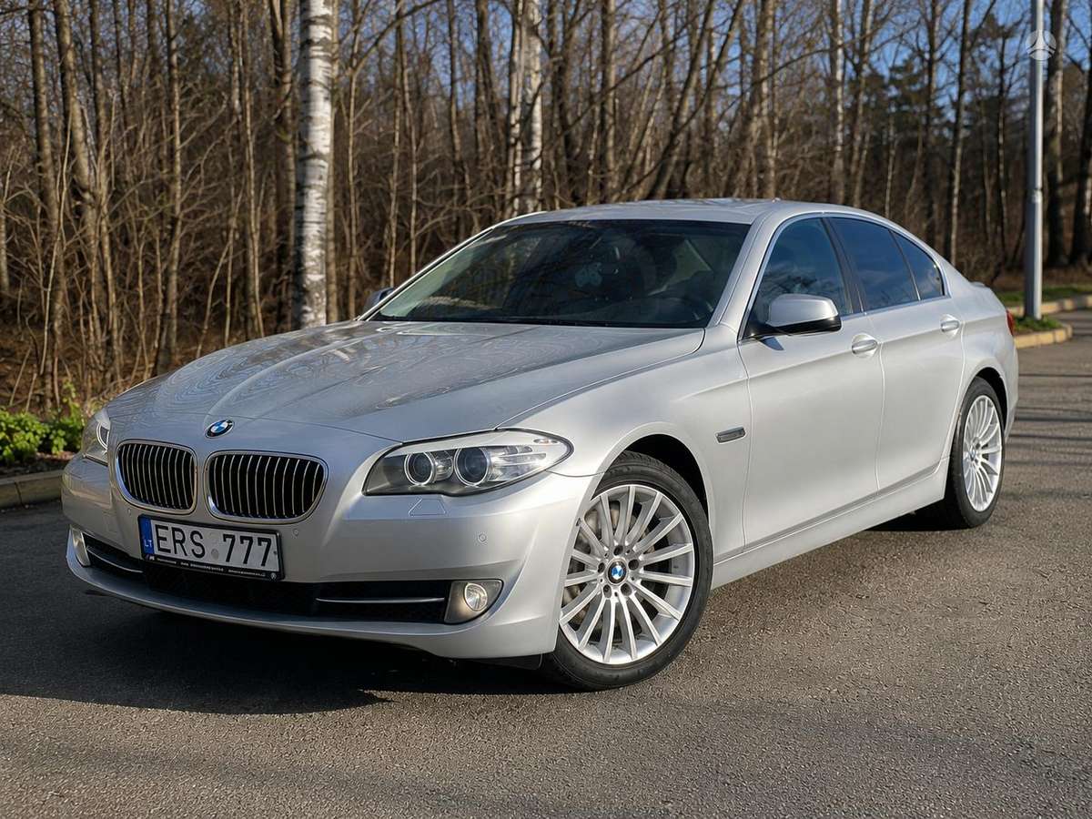 BMW 535, hatchback