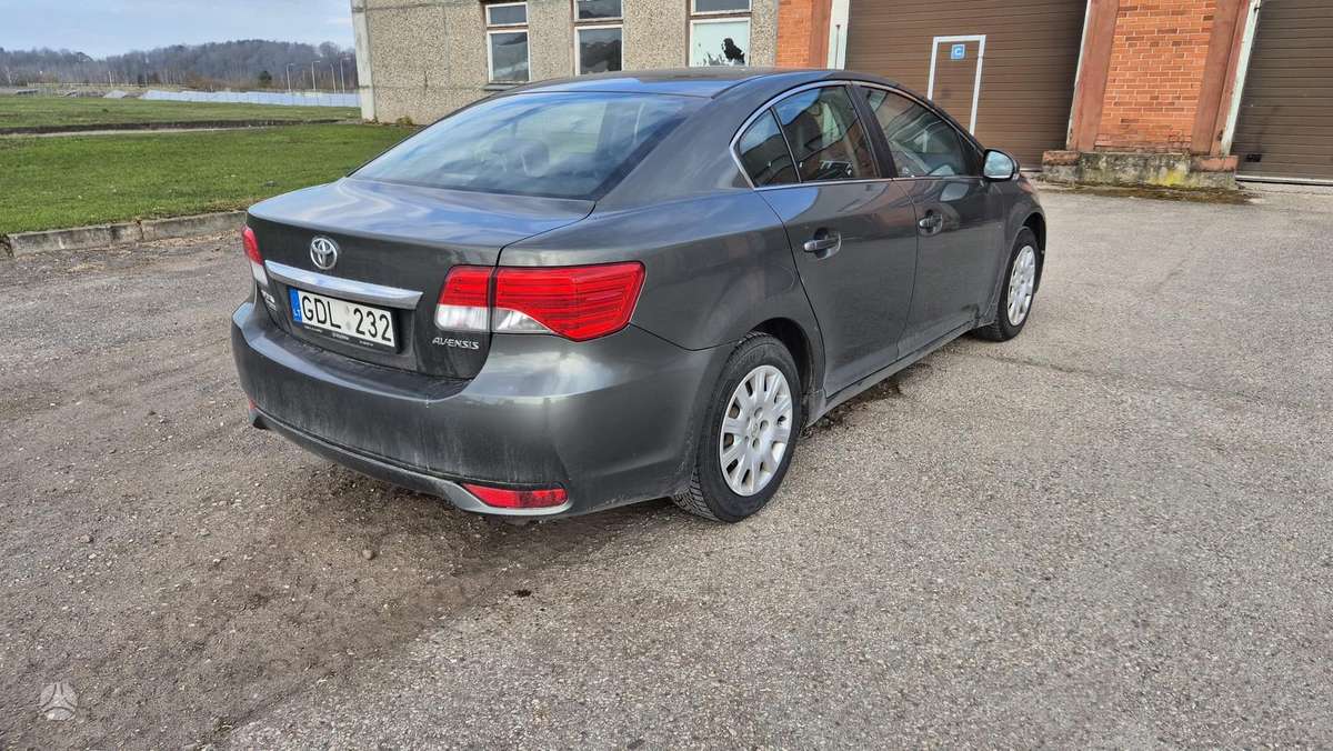 Toyota Avensis - 3