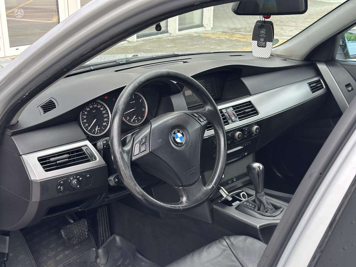 BMW 525, 2.5 l., Универсал