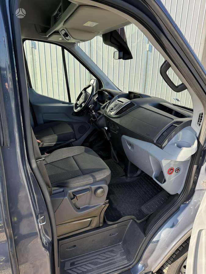 Ford Transit, passenger minibus