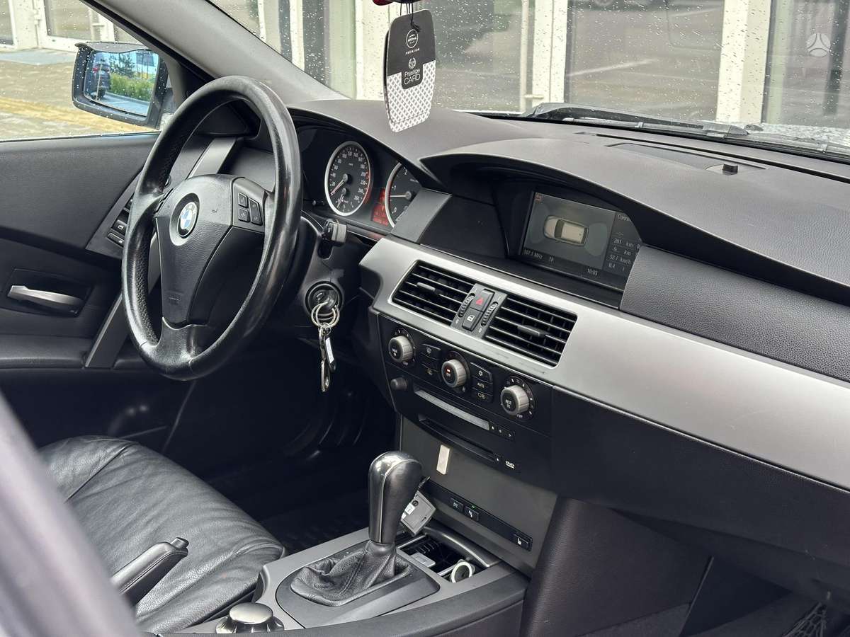 BMW 525, 2.5 l., Универсал