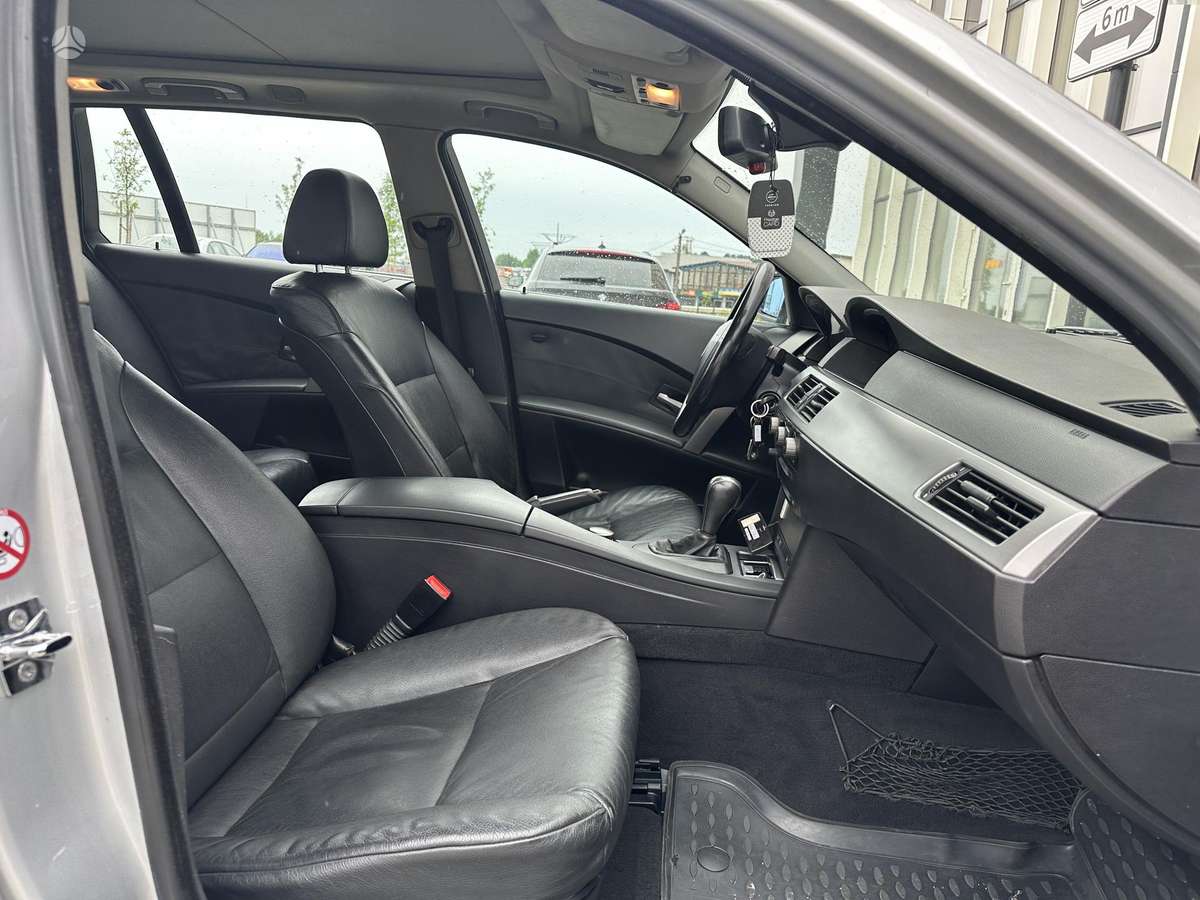 BMW 525, 2.5 l., Универсал