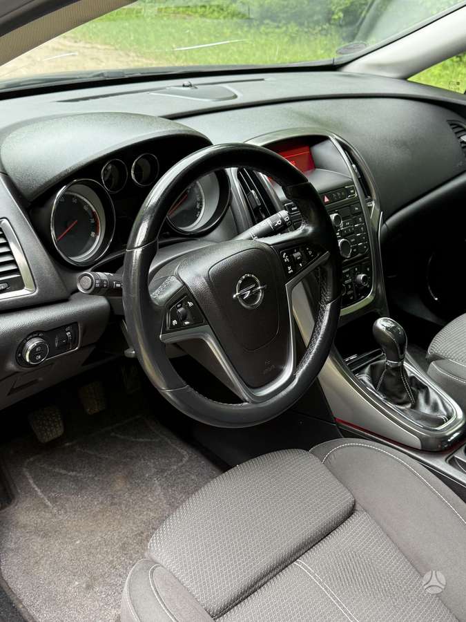 Opel Astra, 1.4 l., Хэтчбек