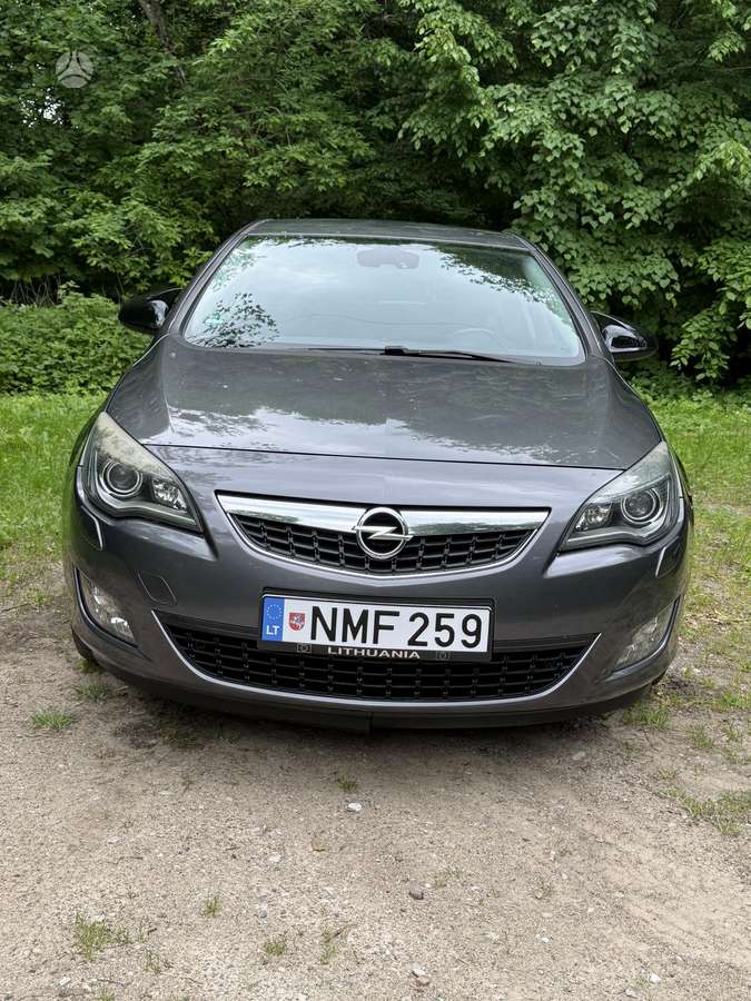 Opel Astra, 1.4 l., hatchback