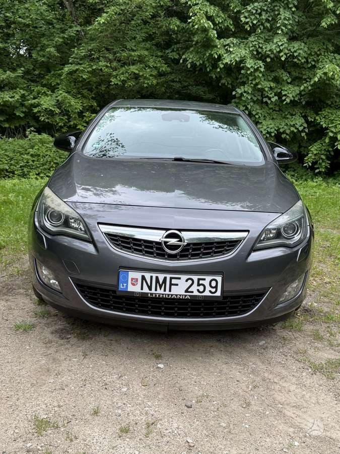 Opel Astra, 1.4 l., Хэтчбек