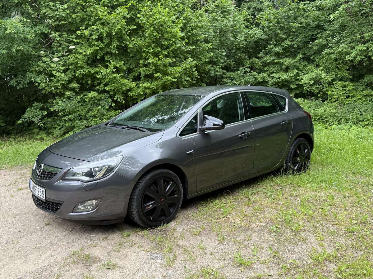 Opel Astra, 1.4 l., Хэтчбек