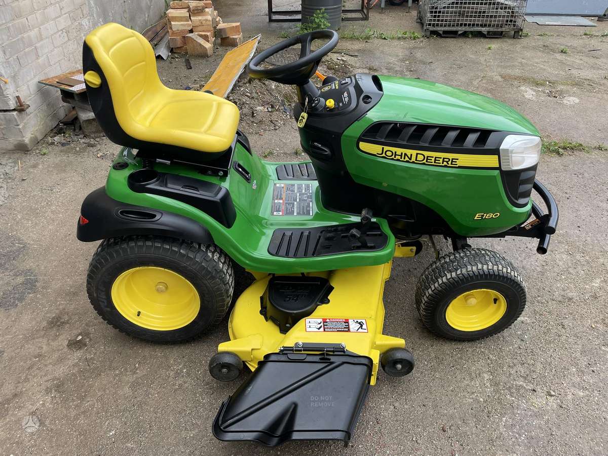 John Deere E180, garden tractors