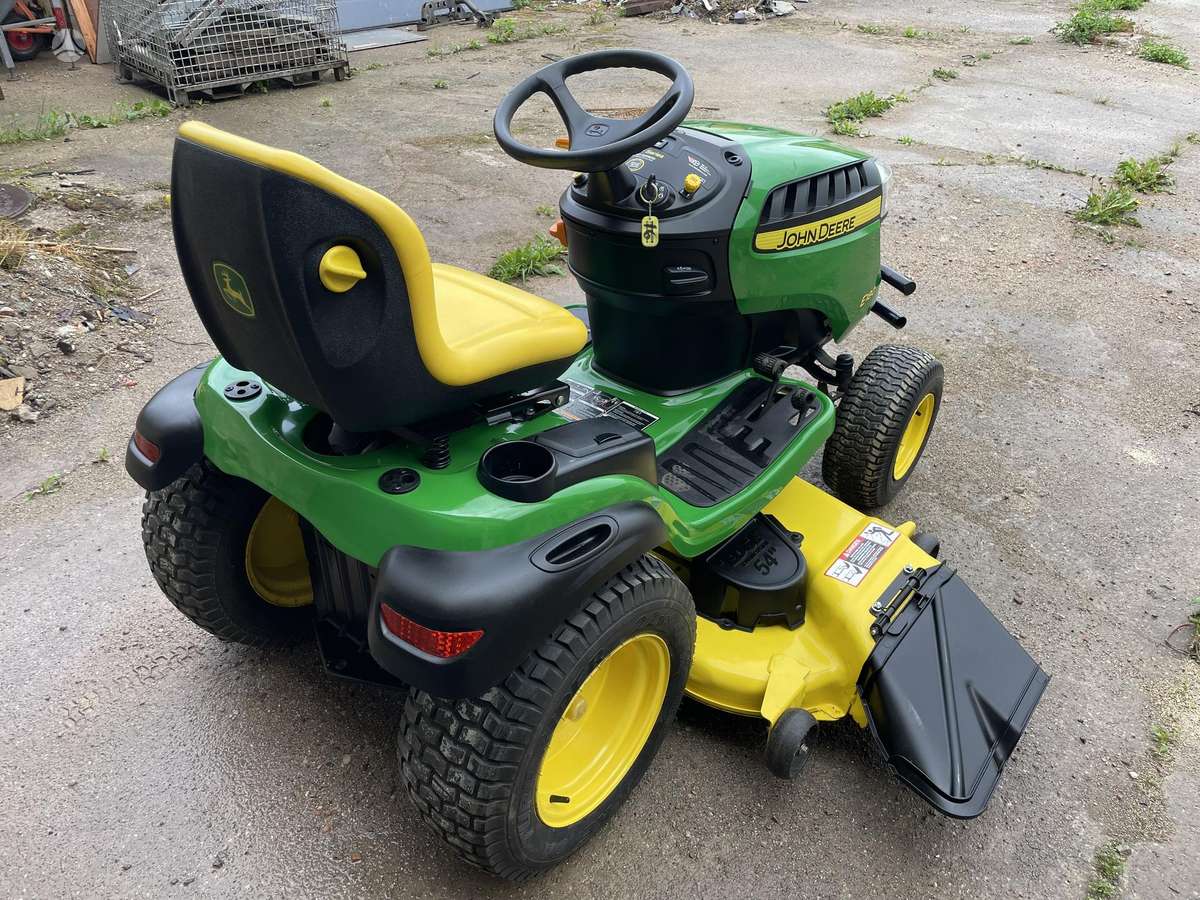 John Deere E180, garden tractors