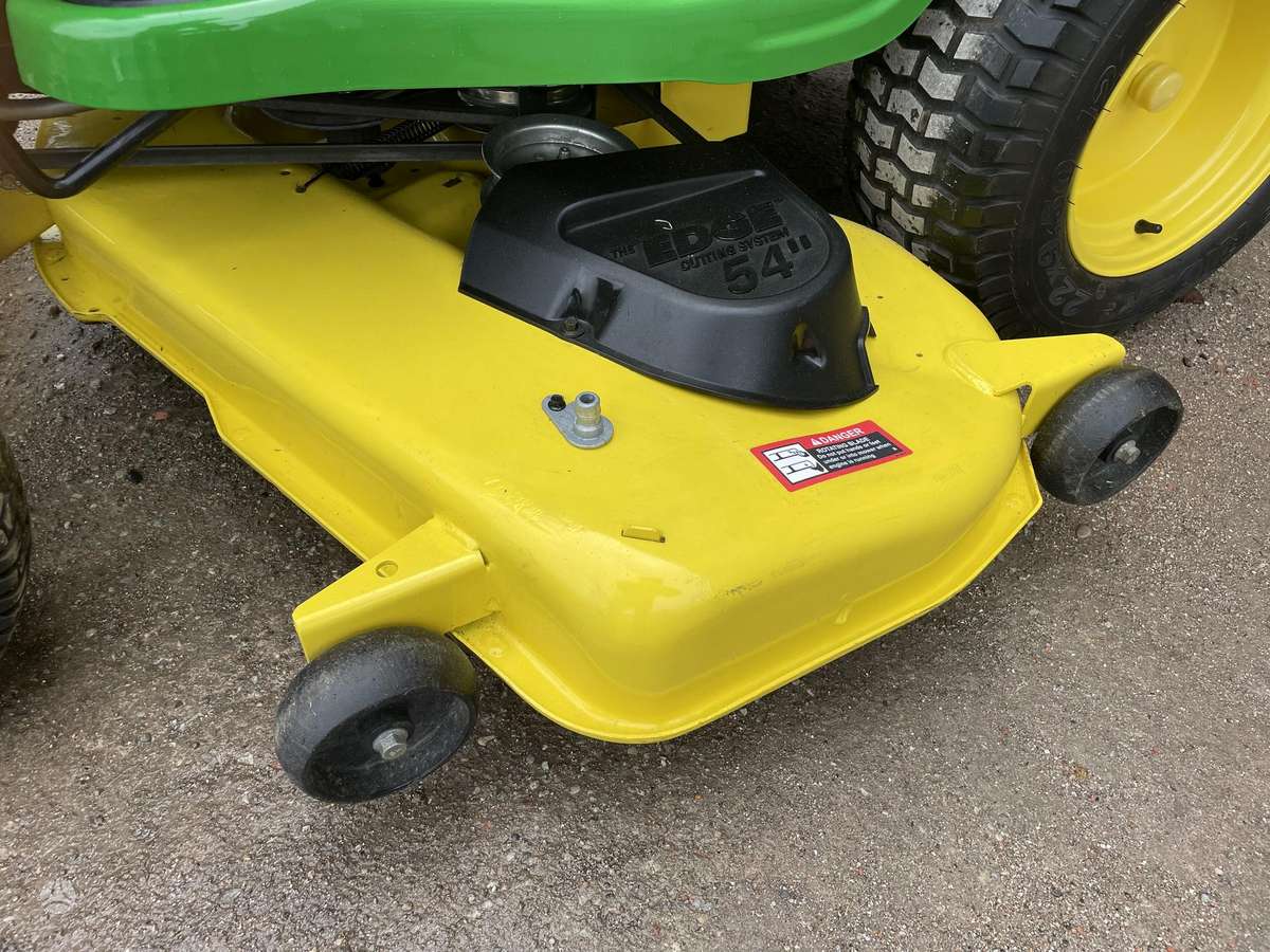 John Deere E180, садовые тракторы