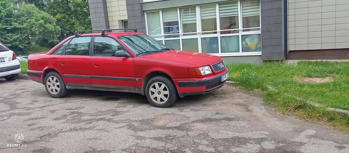 Audi 100, 2.5 l., Седан