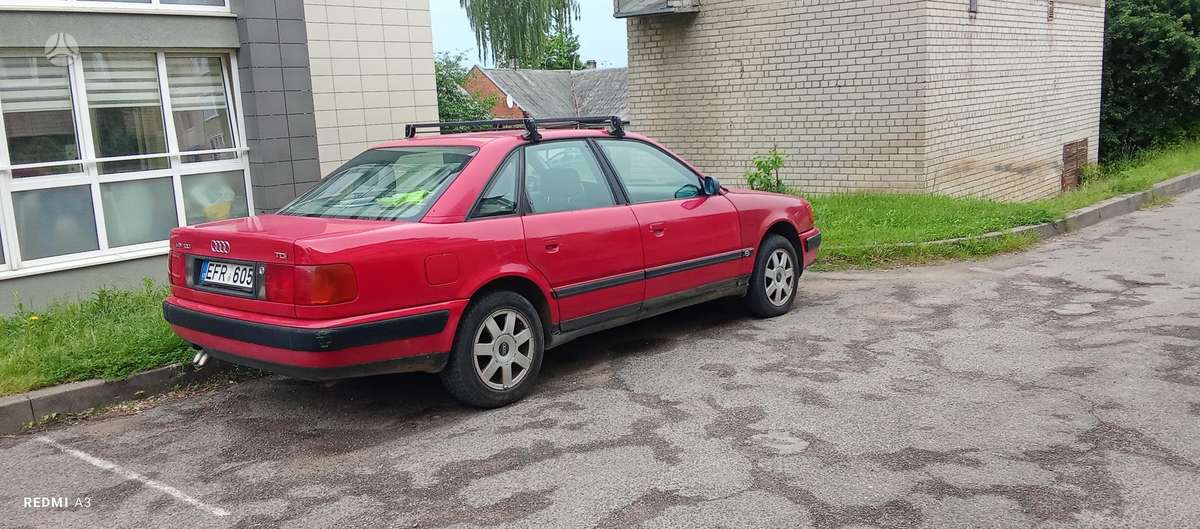 Audi 100, 2.5 l., Седан
