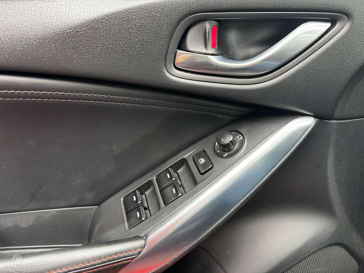 Mazda 6, 2.2 l., Седан