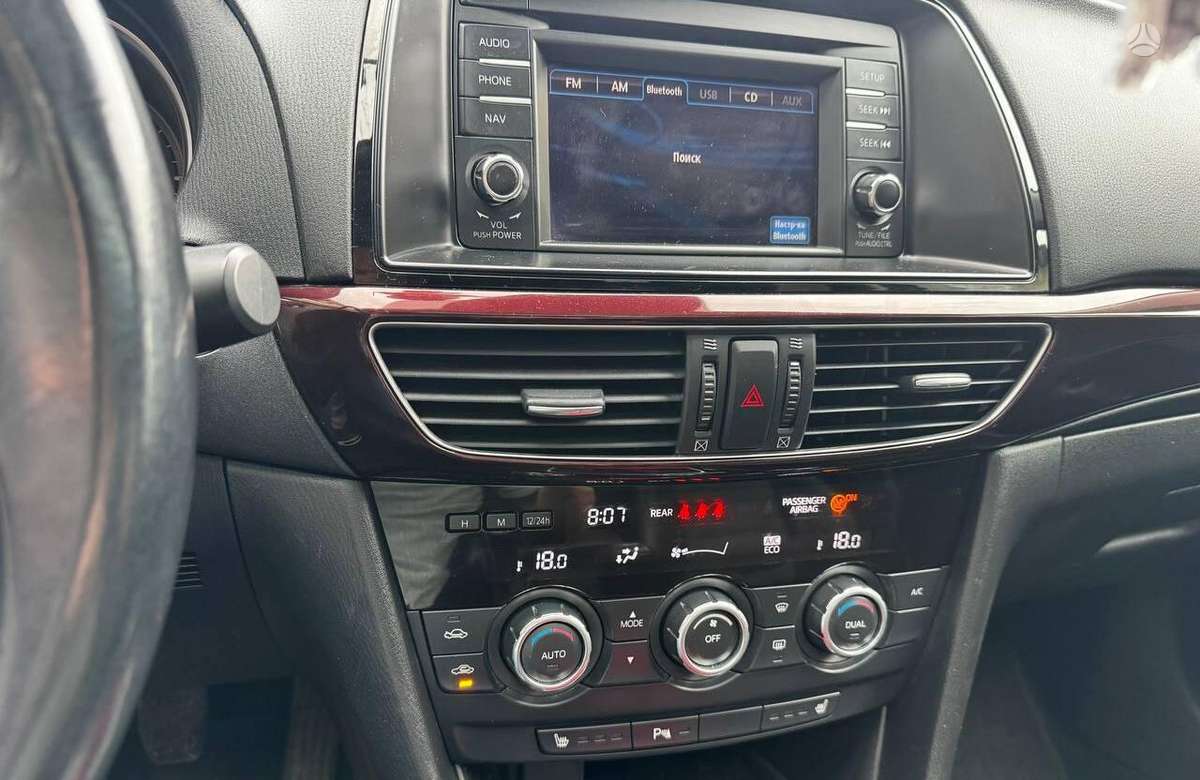Mazda 6, 2.2 l., Седан