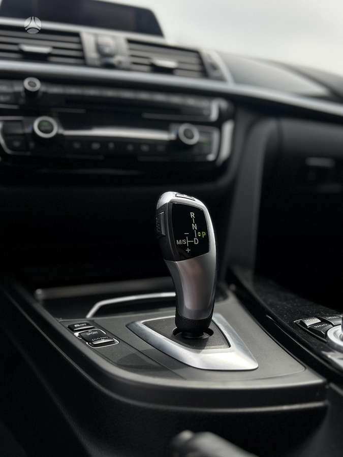 BMW 318, 2.0 l., universalas