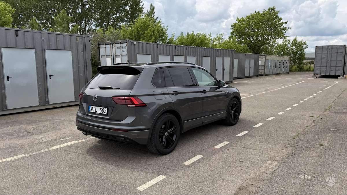 Volkswagen Tiguan, Внедорожник / Кроссовер